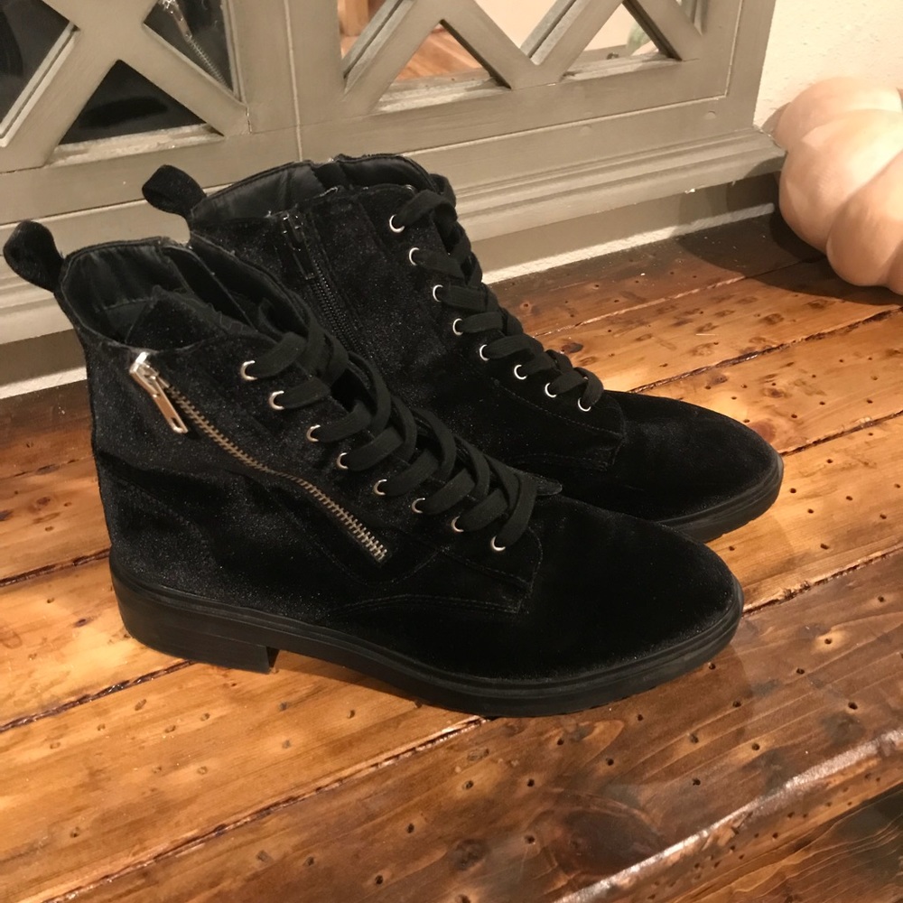 AE Velvet boots